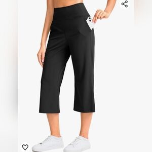 Soothfeel Capri Pants for Women High Waist Wide Leg Yoga Pants with Pockets Pull